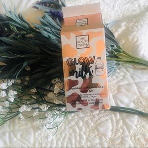 GLO MILK NWT